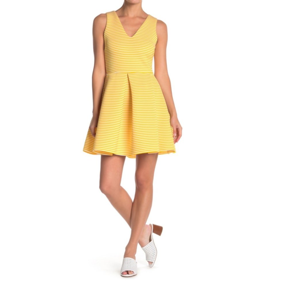 Love...Ady V-Neck Sleeveless Striped Pleated Dress